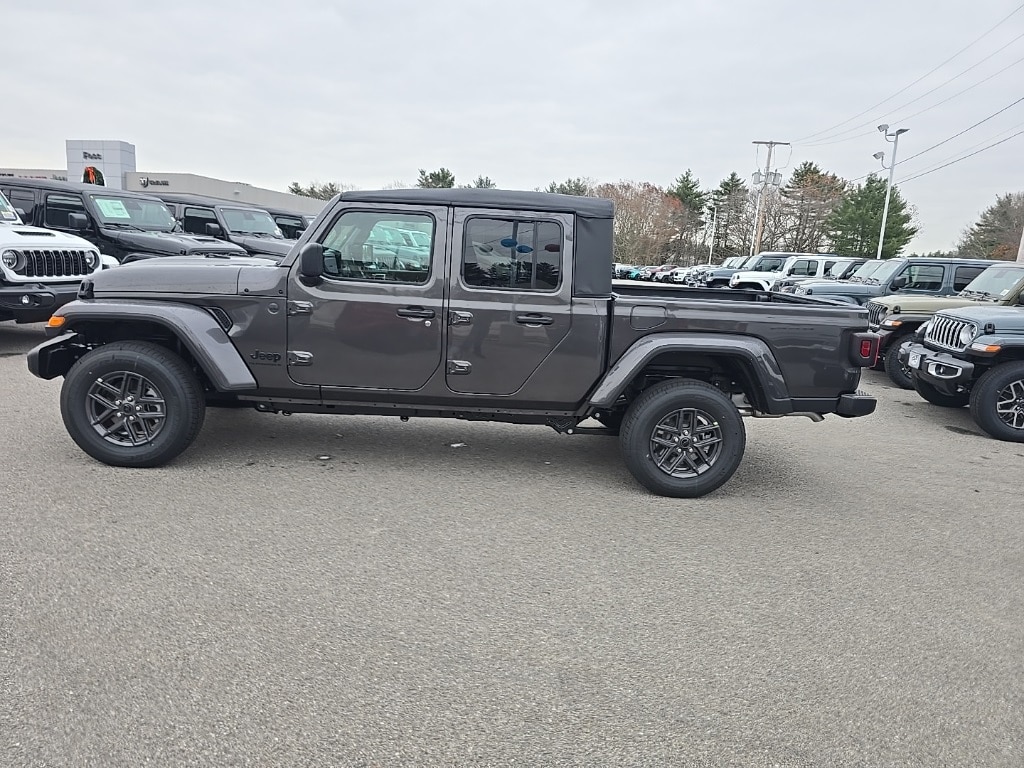 New 2026 Jeep Gladiator SPORT S 4X4 Pickup
