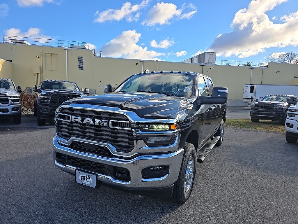 2026 Ram 3500 Tradesman photo 2