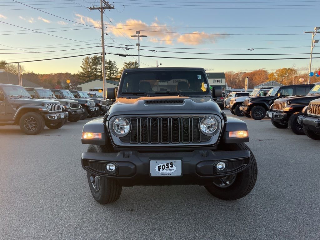 New 2026 Jeep Gladiator SPORT S 4X4 Pickup
