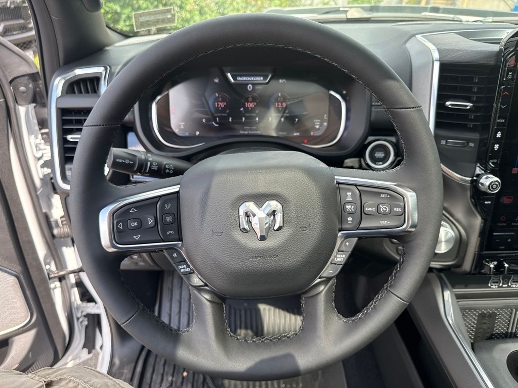 2026 RAM 1500 Laramie - Photo 10