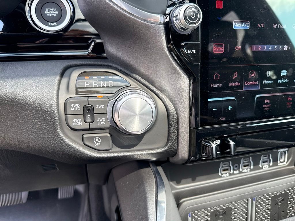 2026 RAM 1500 Laramie - Photo 14
