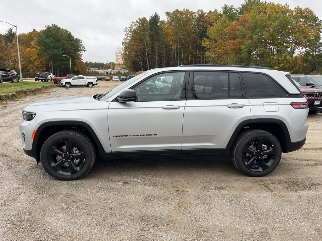 New 2025 Jeep Grand Cherokee ALTITUDE X 4X4 Sport Utility