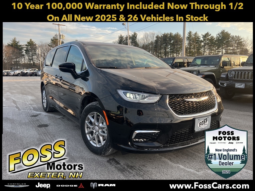 2026 Chrysler Pacifica Select's photo