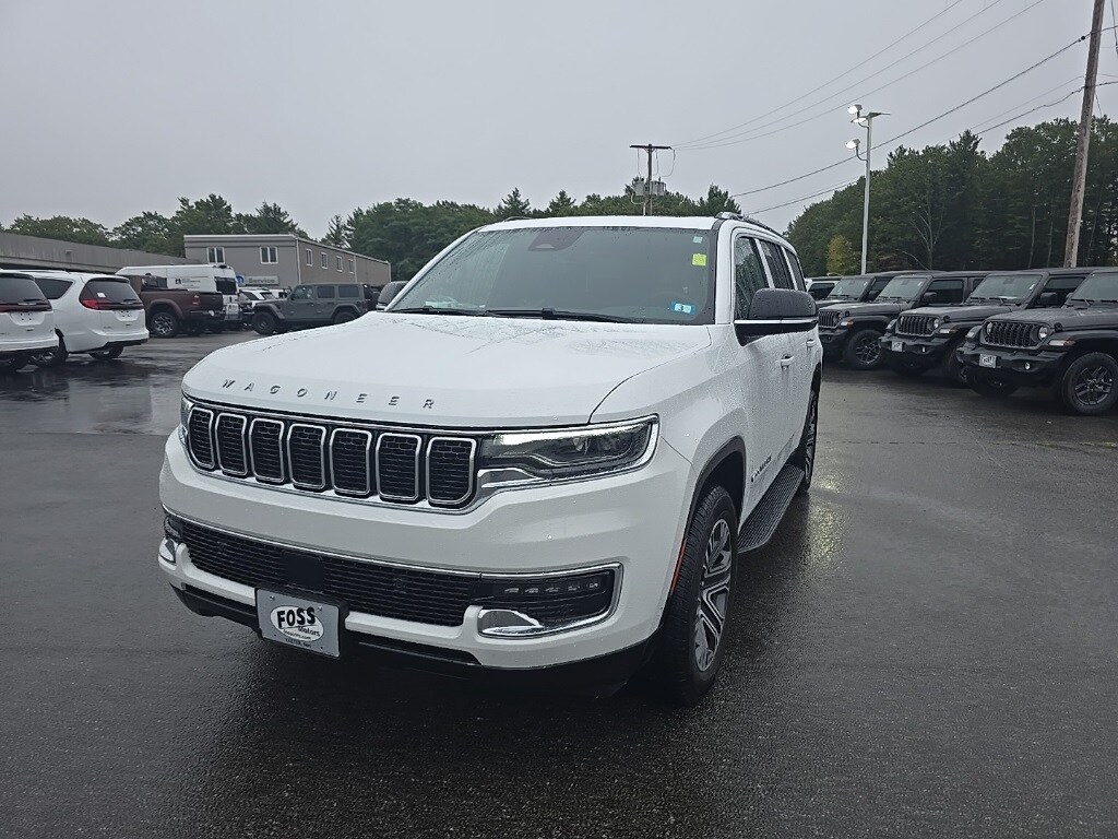 2025 Jeep Wagoneer Base photo 3