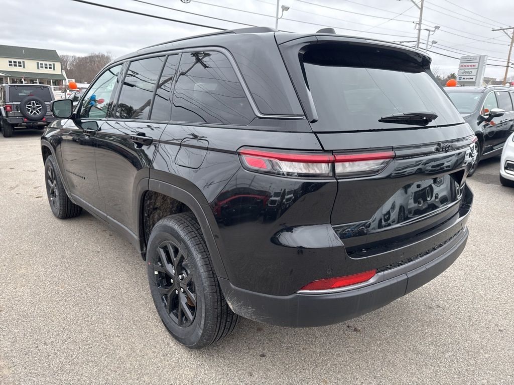 New 2026 Jeep Grand Cherokee LAREDO ALTITUDE 4X4 Sport Utility