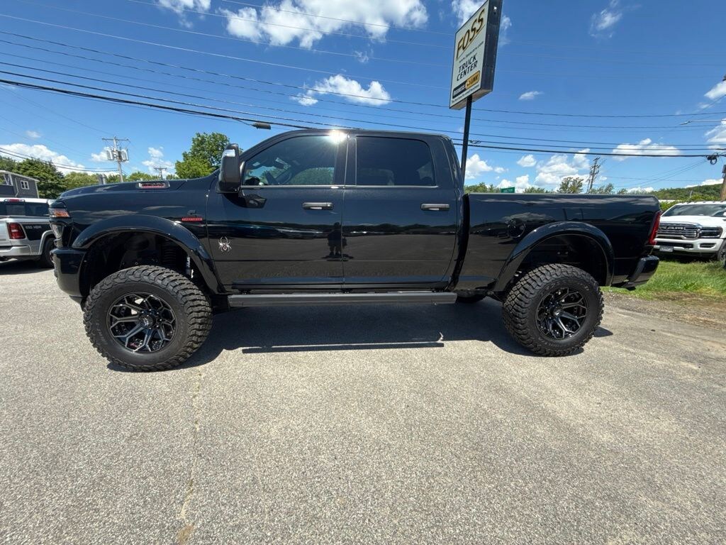 New 2025 Ram 2500 Big Horn Crew Cab 4x4 6'4 Box Pickup