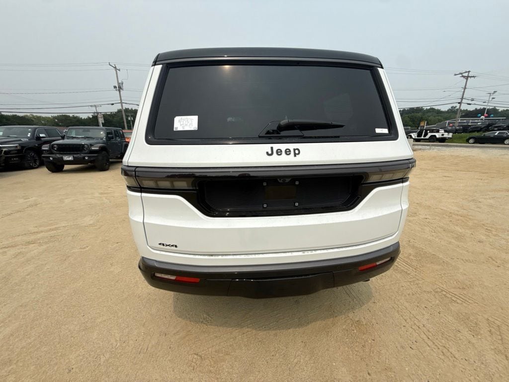 New 2026 Jeep Grand Wagoneer SUMMIT RESERVE 4X4 Sport Utility