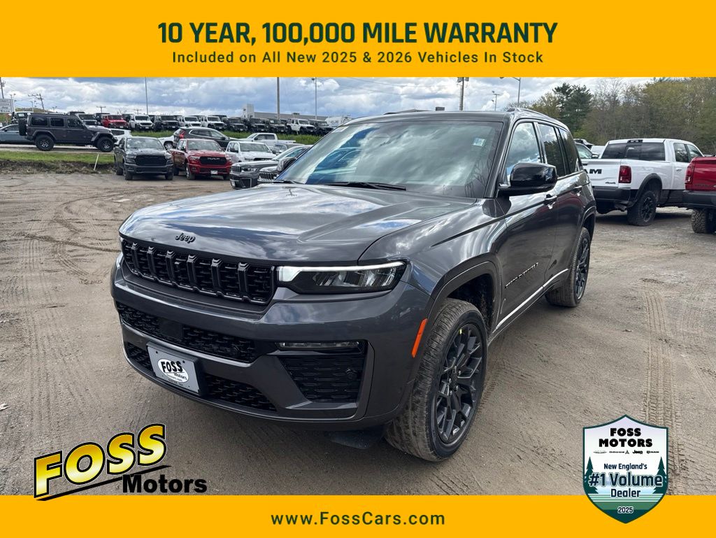 2026 Jeep Grand Cherokee Summit 4x4's photo