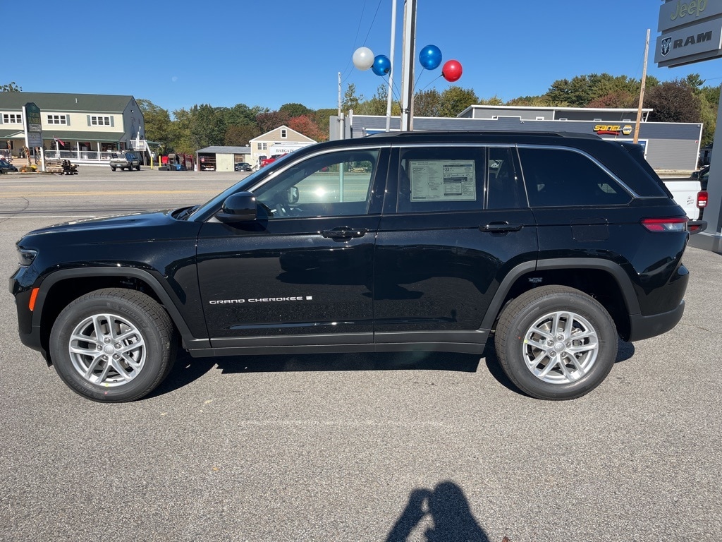 New 2025 Jeep Grand Cherokee LAREDO X 4X4 Sport Utility