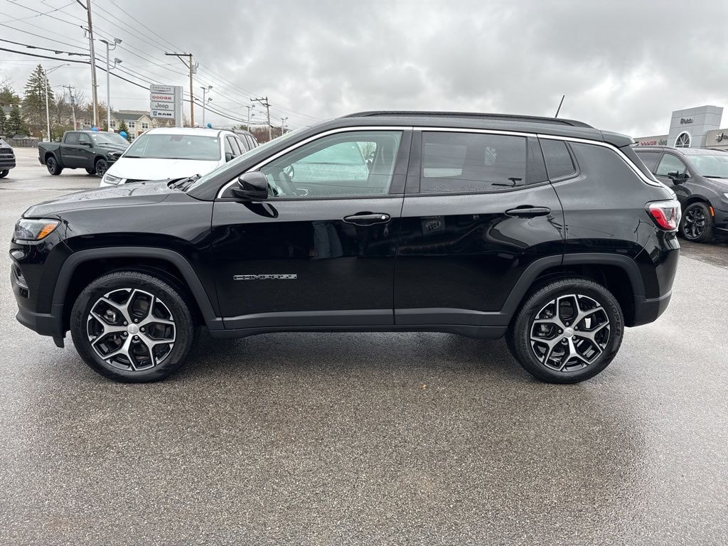 Used 2024 Jeep Compass Limited SUV