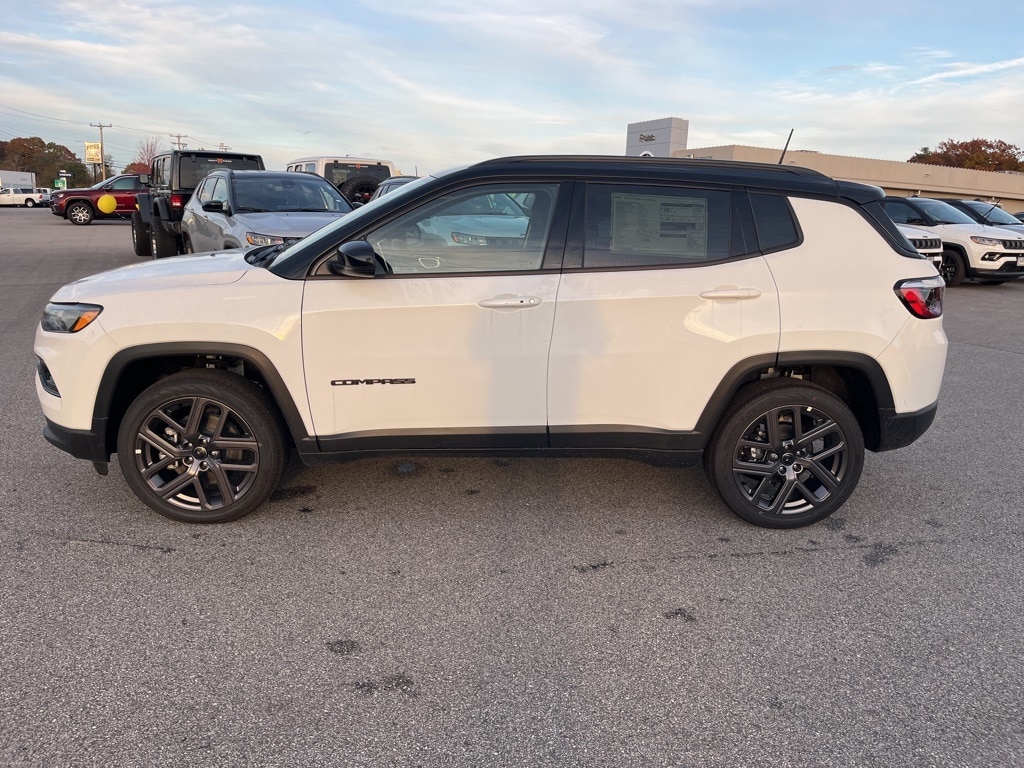 New 2026 Jeep Compass LIMITED ALTITUDE 4X4 Sport Utility