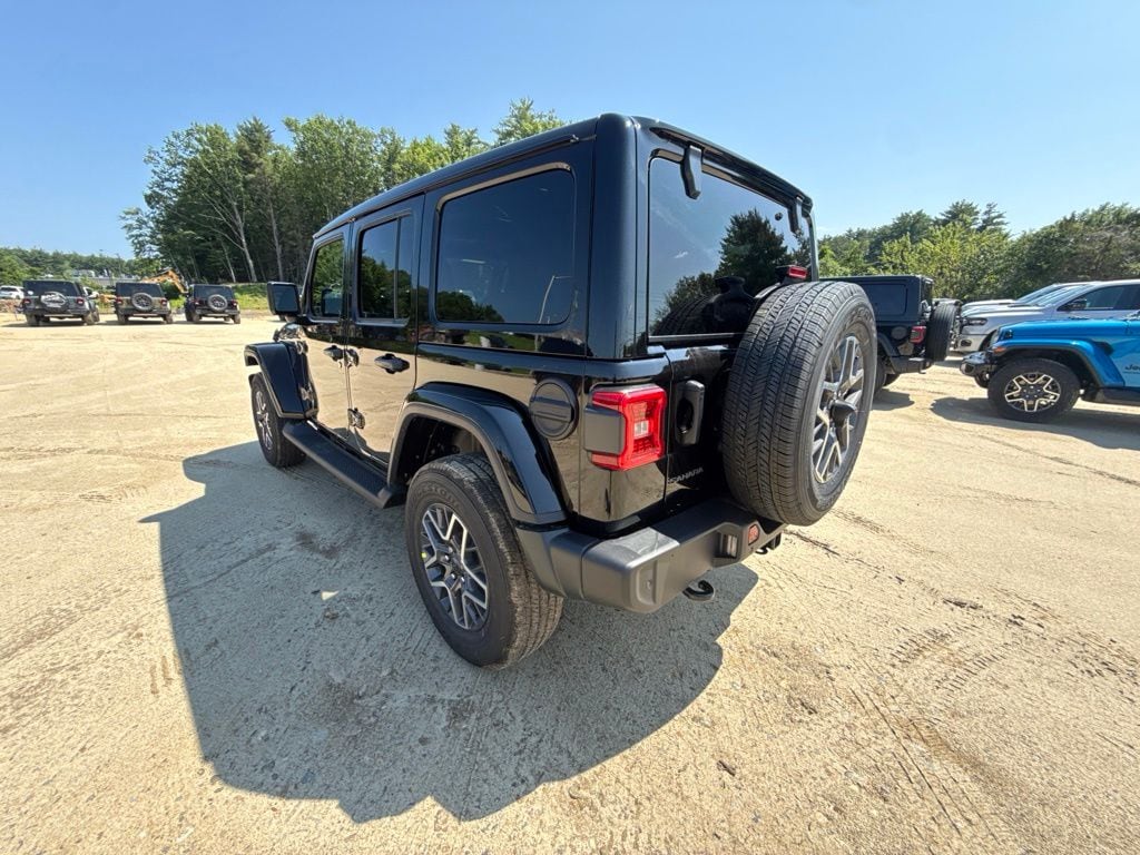 New 2026 Jeep Wrangler 4-DOOR SAHARA Sport Utility