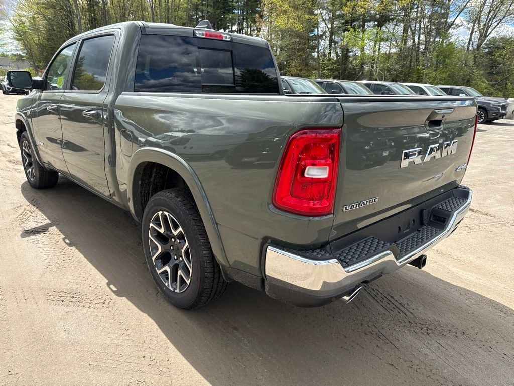 New 2026 Ram 1500 LARAMIE CREW CAB 4X4 5'7 BOX Pickup