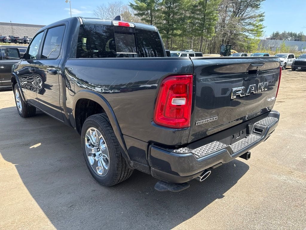 New 2026 Ram 1500 BIG HORN CREW CAB 4X4 5'7 BOX Pickup