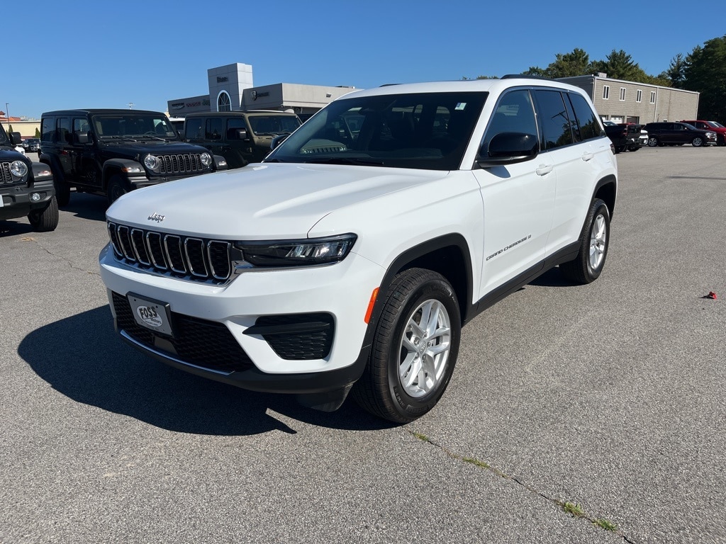 New 2025 Jeep Grand Cherokee LAREDO X 4X4 Sport Utility