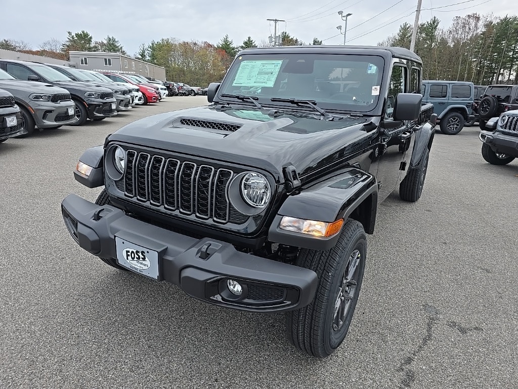 New 2026 Jeep Gladiator SPORT S 4X4 Pickup