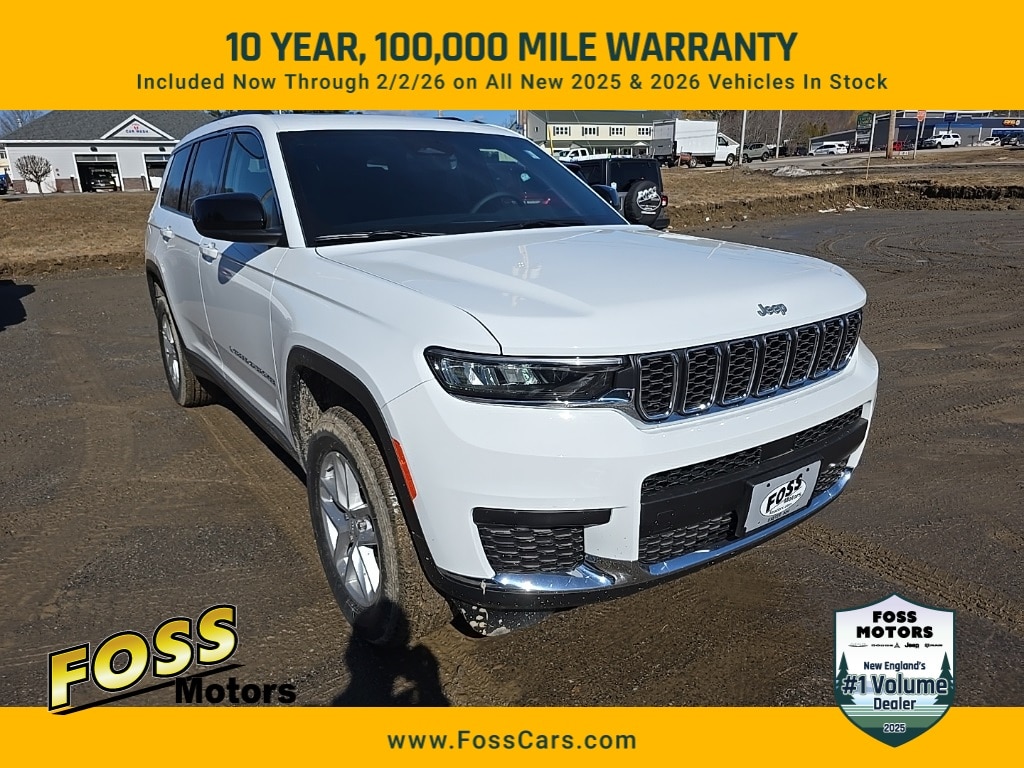 2025 Jeep Grand Cherokee L Laredo's photo