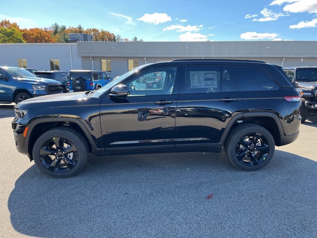 New 2025 Jeep Grand Cherokee ALTITUDE X 4X4 Sport Utility
