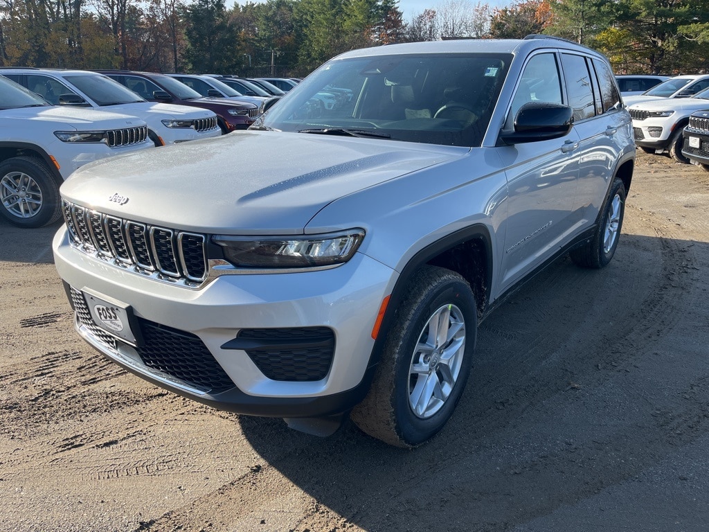 New 2025 Jeep Grand Cherokee LAREDO X 4X4 Sport Utility