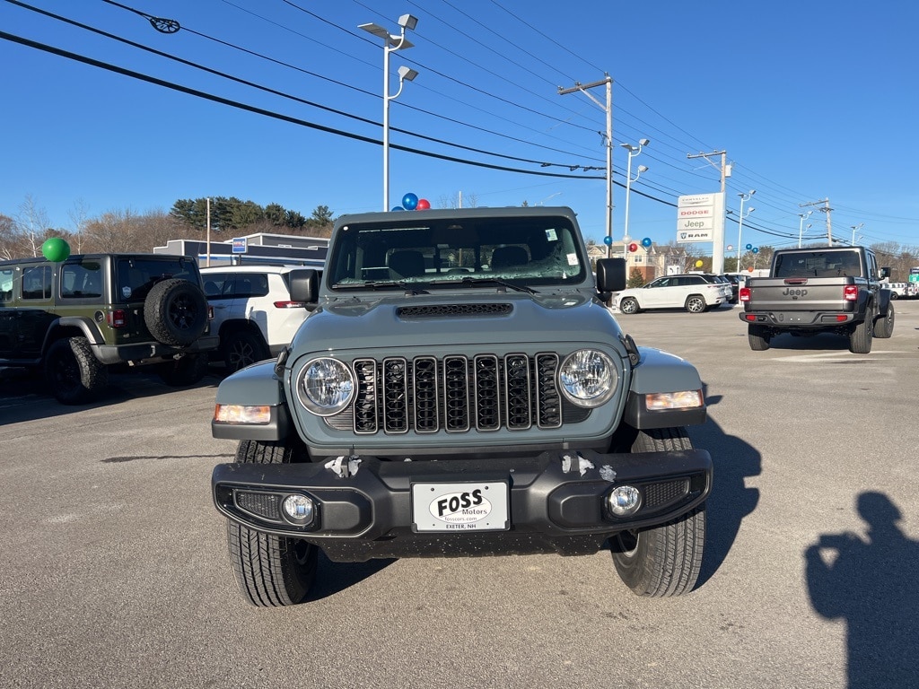 New 2026 Jeep Gladiator SPORT S 4X4 Pickup