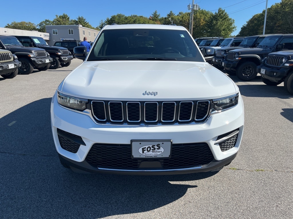 New 2025 Jeep Grand Cherokee LAREDO X 4X4 Sport Utility