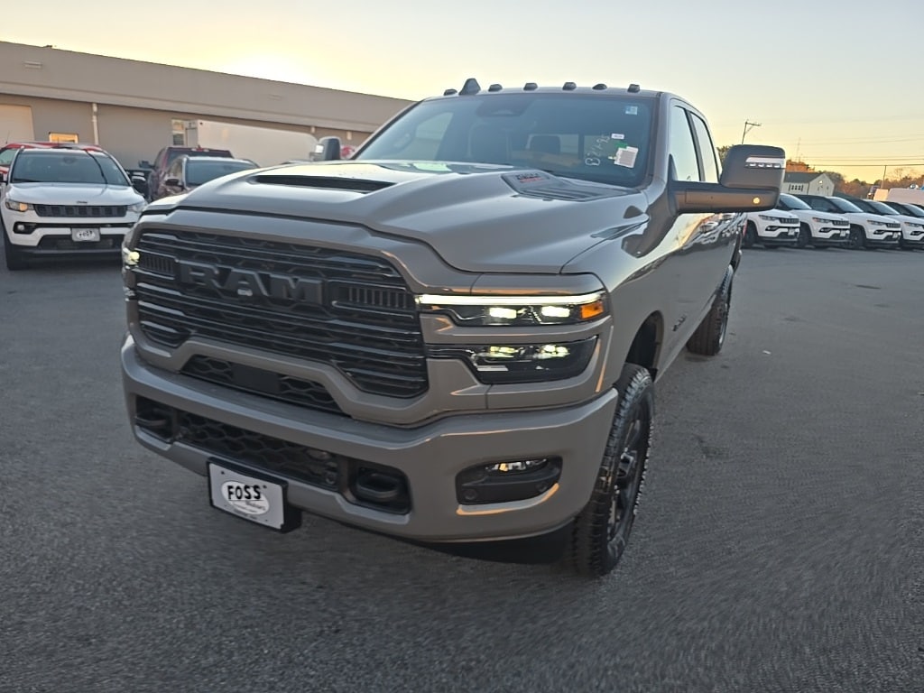 New 2026 Ram 2500 LARAMIE CREW CAB 4X4 6'4 BOX Pickup