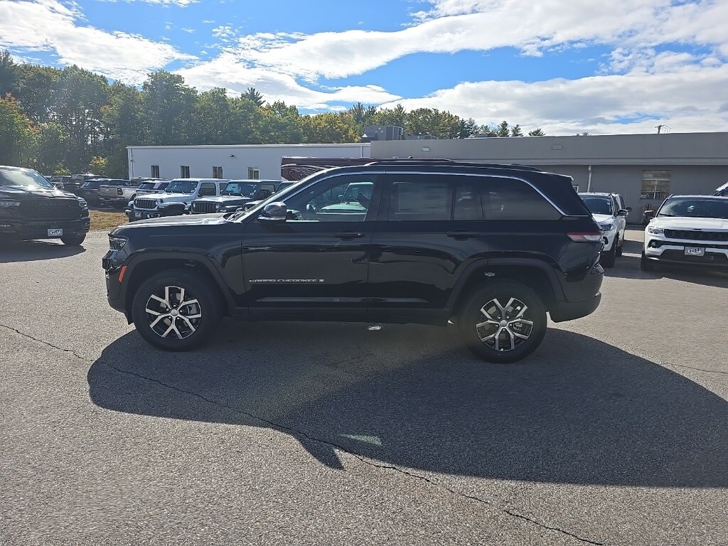 2025 Jeep Grand Cherokee Limited photo 4