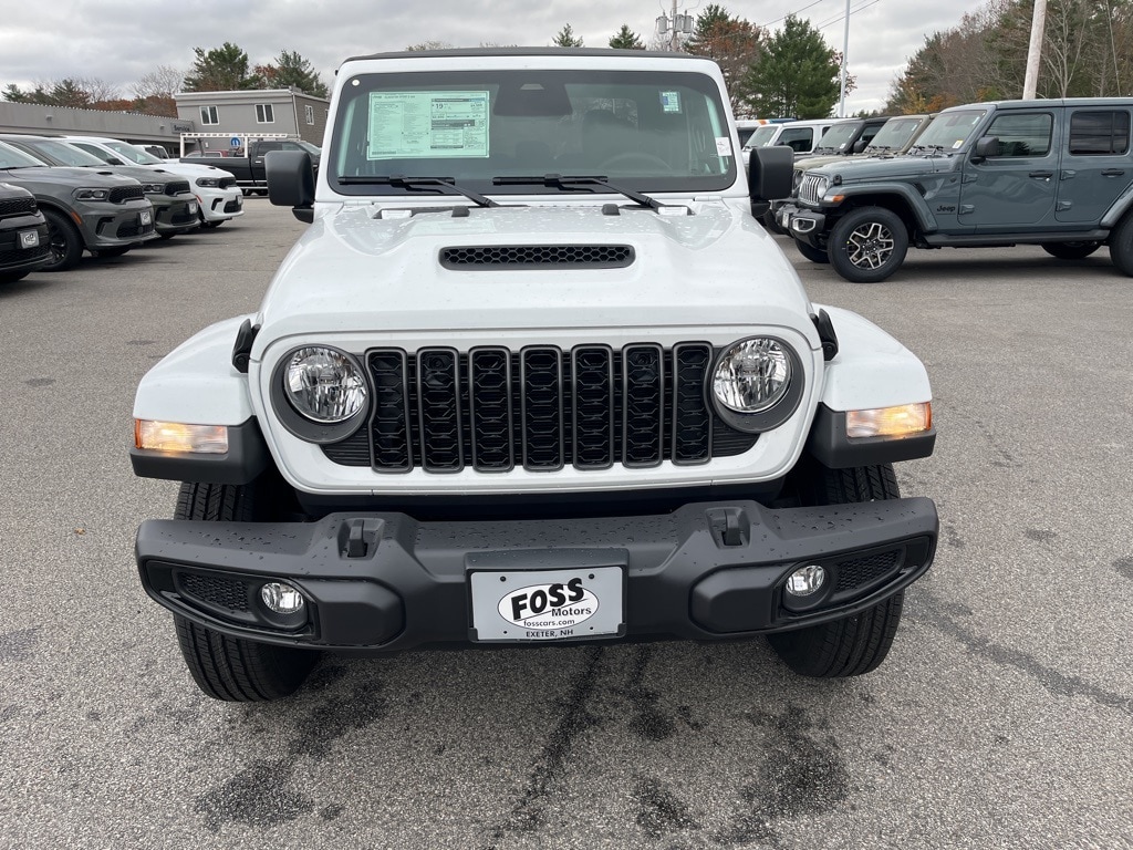 New 2026 Jeep Gladiator SPORT S 4X4 Pickup