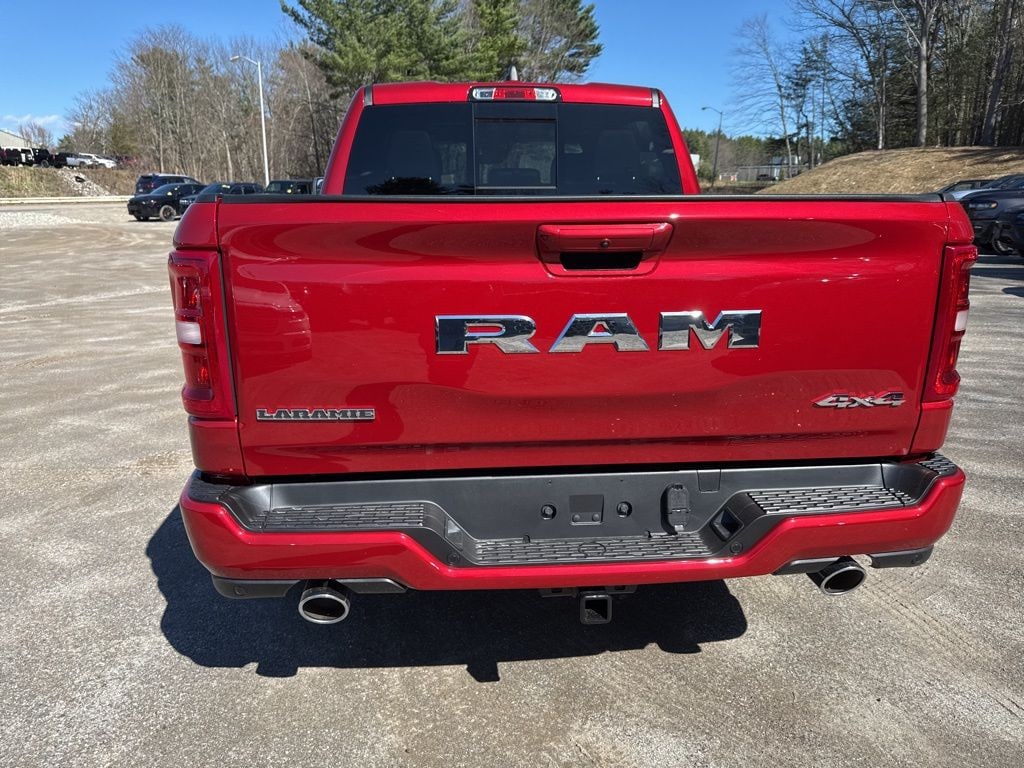 New 2026 Ram 1500 LARAMIE CREW CAB 4X4 5'7 BOX Pickup