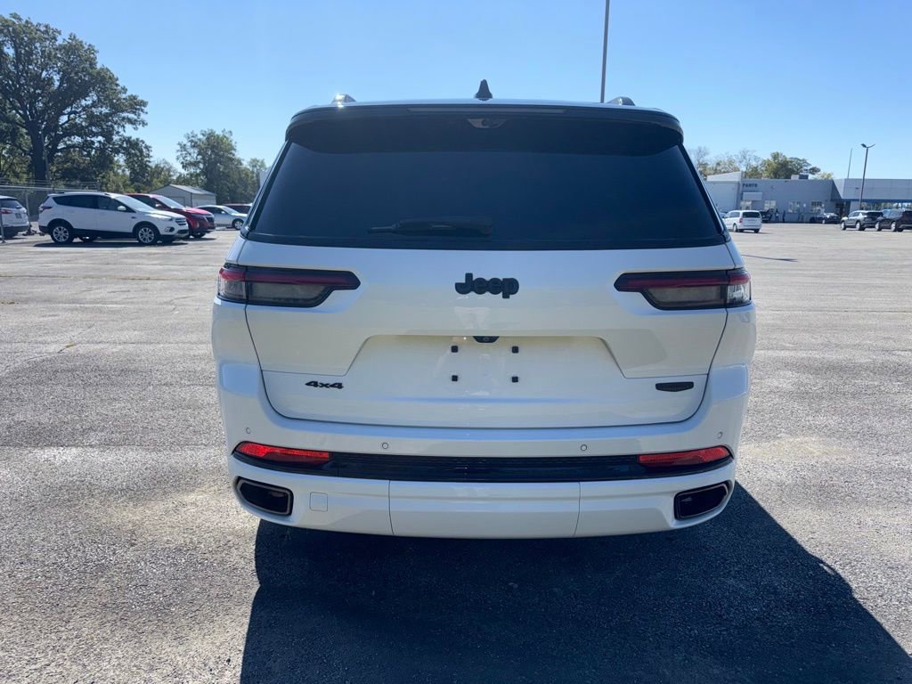 2023 Jeep Grand Cherokee L Summit Reserve photo 4
