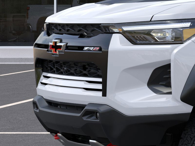 2025 Chevrolet Colorado ZR2 - Photo 13