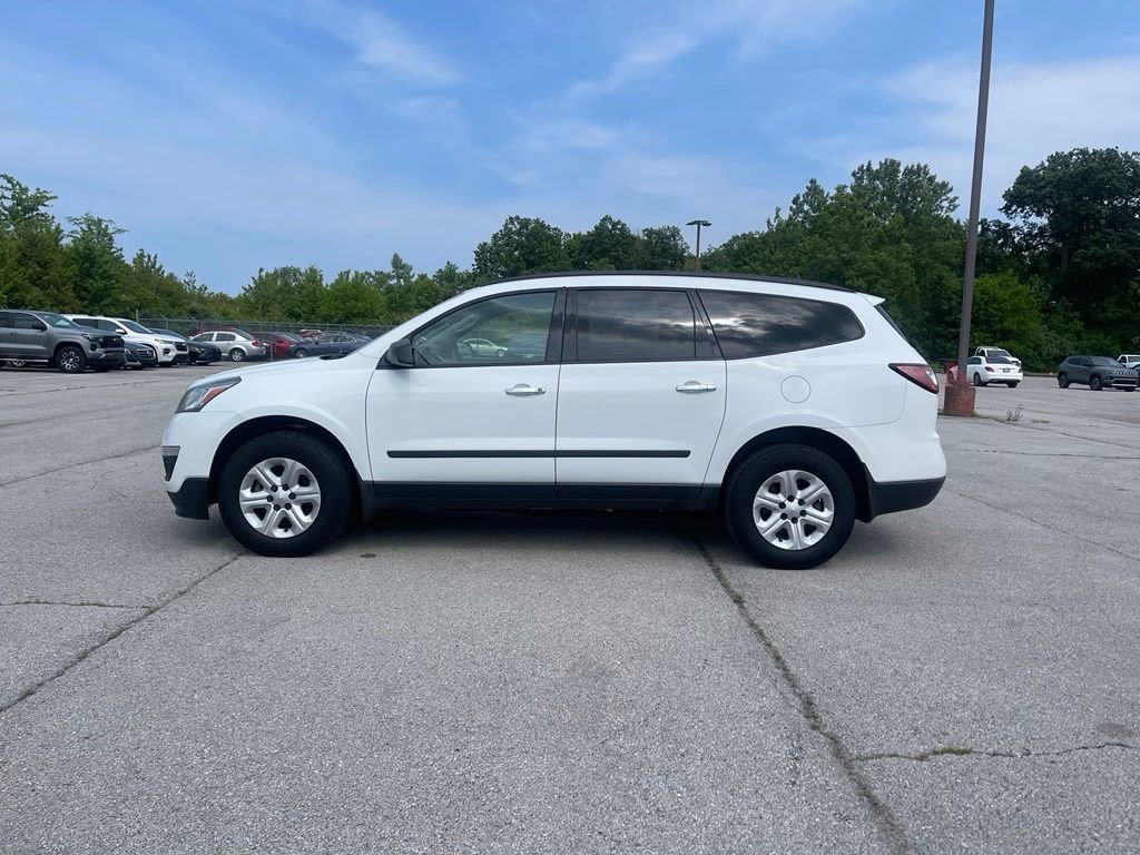 Used 2017 Chevrolet Traverse LS with VIN 1GNKRFED9HJ142860 for sale in Sandusky, OH