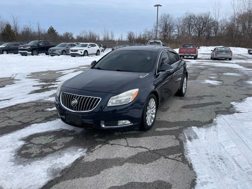 2013 Buick Regal Premium 1