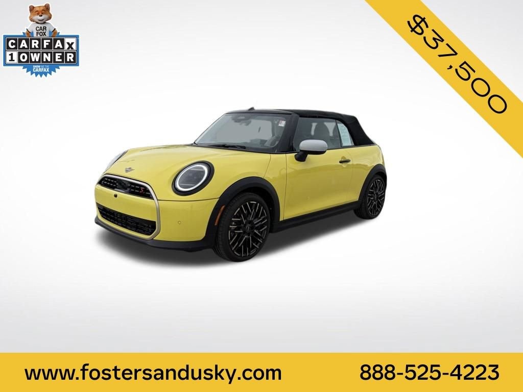 2025 MINI Convertible Cooper S's photo