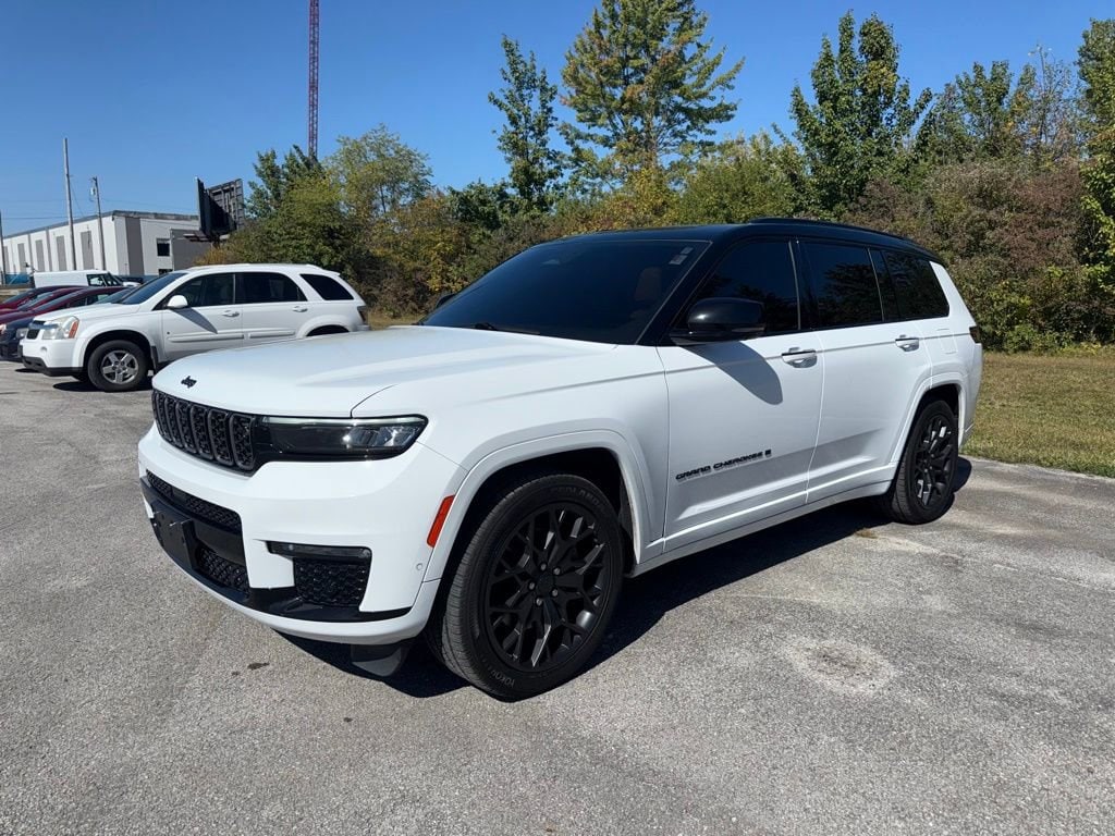 2023 Jeep Grand Cherokee L Summit Reserve's photo