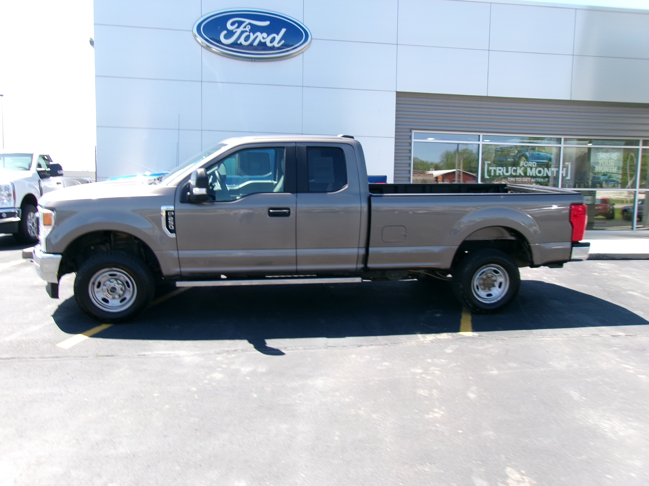 Used 2020 Ford F-250 Super Duty XL with VIN 1FT7X2B67LEC55131 for sale in Kansas City
