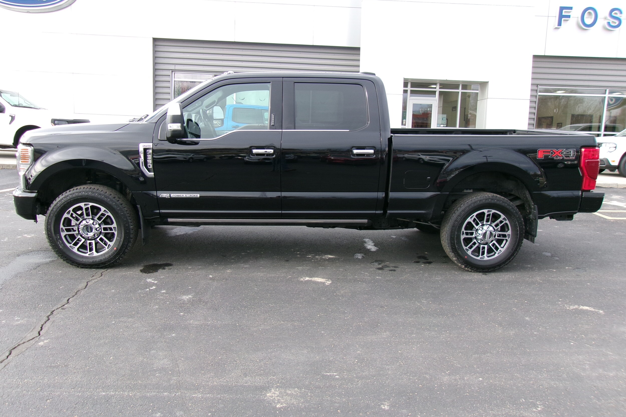 Used 2022 Ford F-350 Super Duty Platinum with VIN 1FT8W3BT0NEF56670 for sale in Kansas City