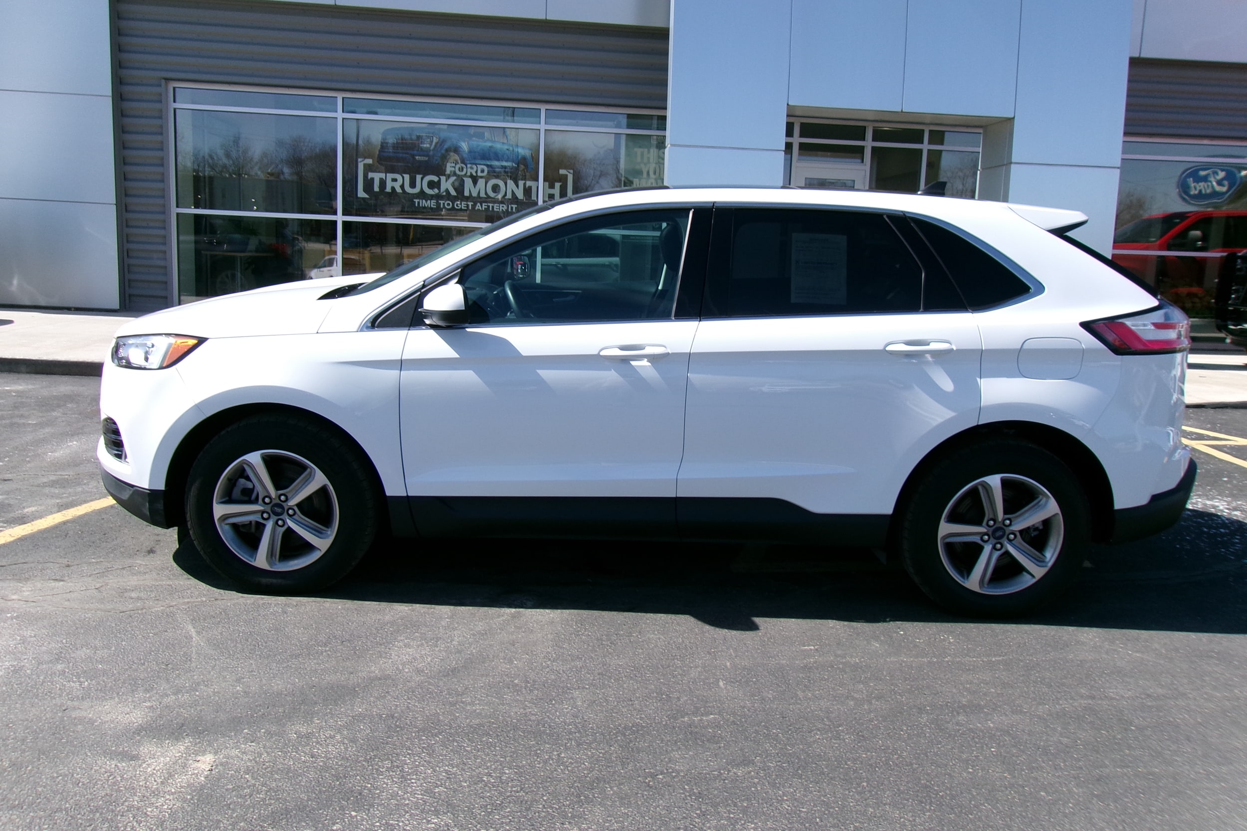 Used 2022 Ford Edge SEL with VIN 2FMPK4J97NBA34452 for sale in Kansas City