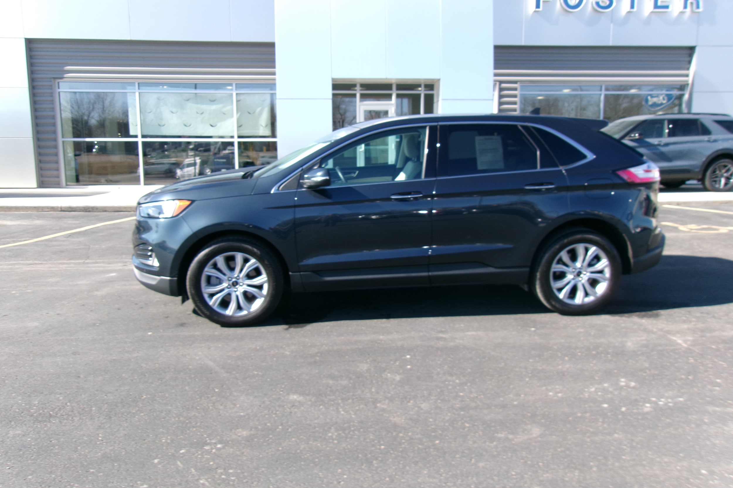 Used 2024 Ford Edge Titanium with VIN 2FMPK4K92RBA00956 for sale in Kansas City