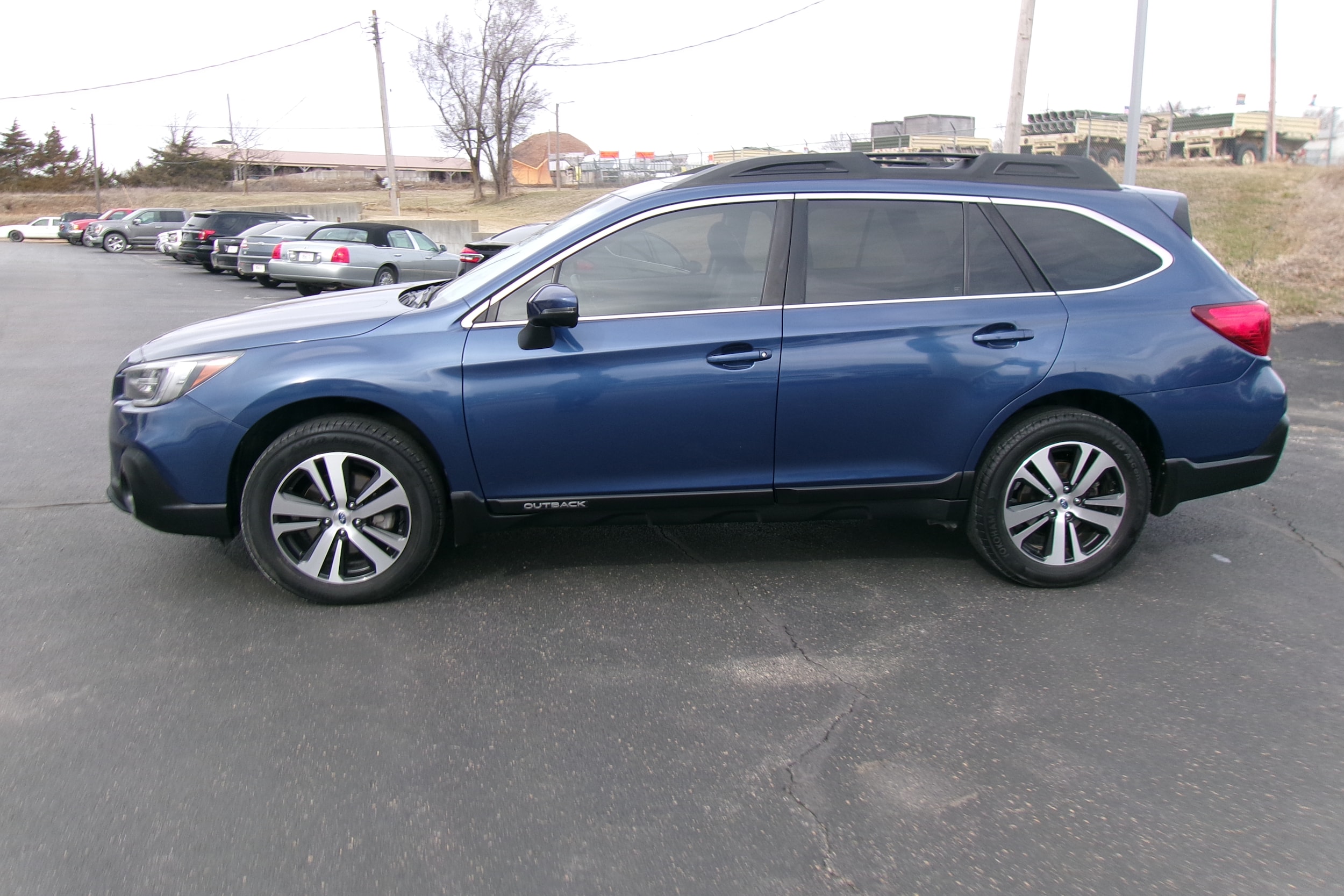 Used 2019 Subaru Outback Limited with VIN 4S4BSANC7K3264194 for sale in Kansas City