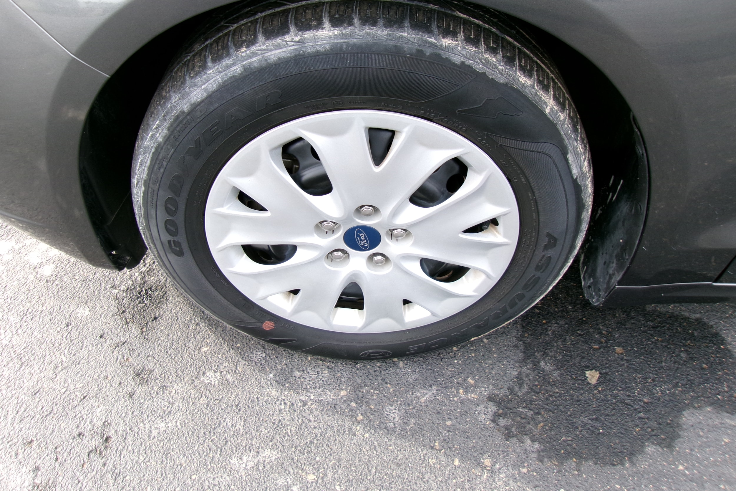 Used 2019 Ford Fusion S with VIN 3FA6P0G7XKR274002 for sale in Kansas City