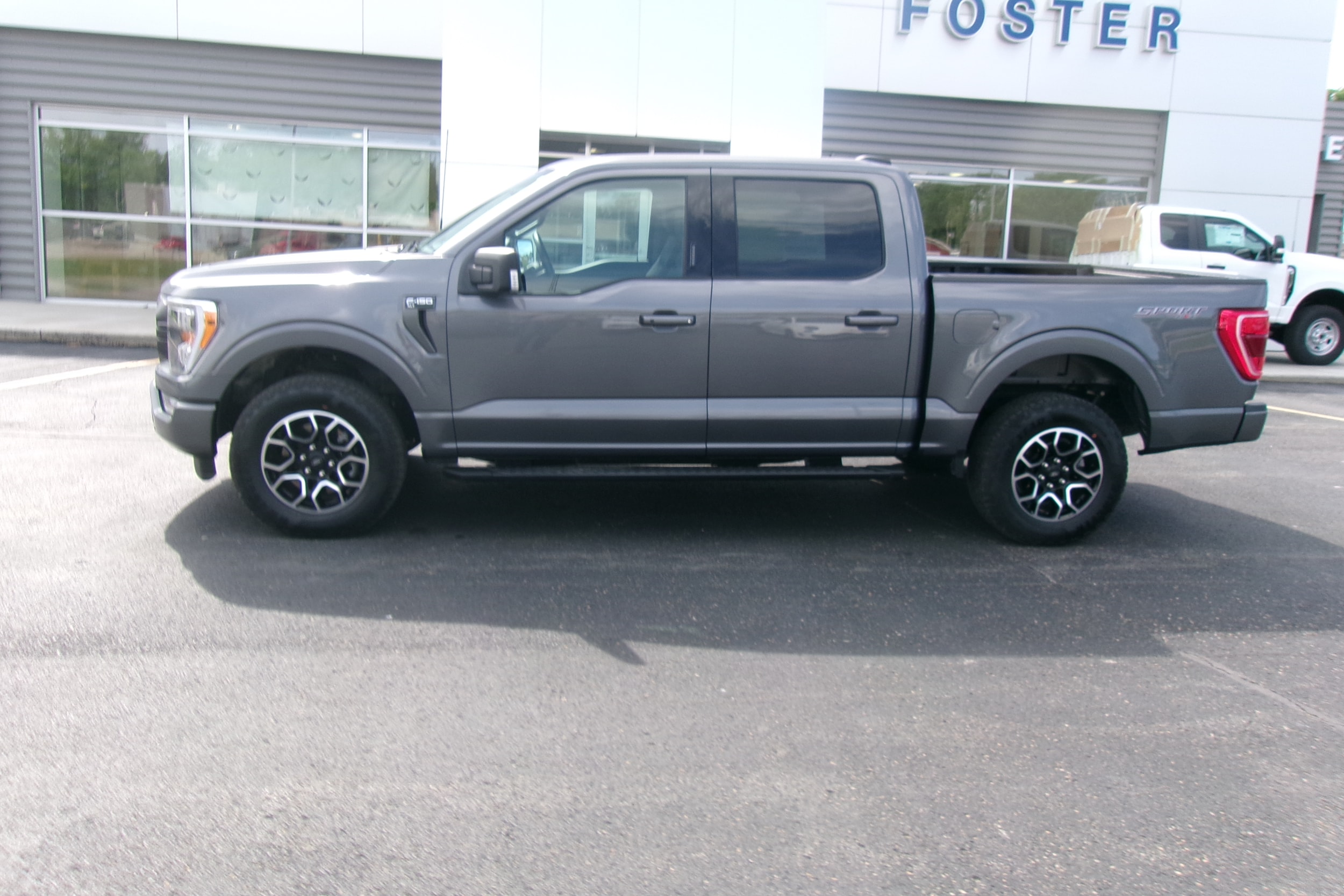 Used 2023 Ford F-150 XLT with VIN 1FTEW1EP0PKG17929 for sale in Kansas City