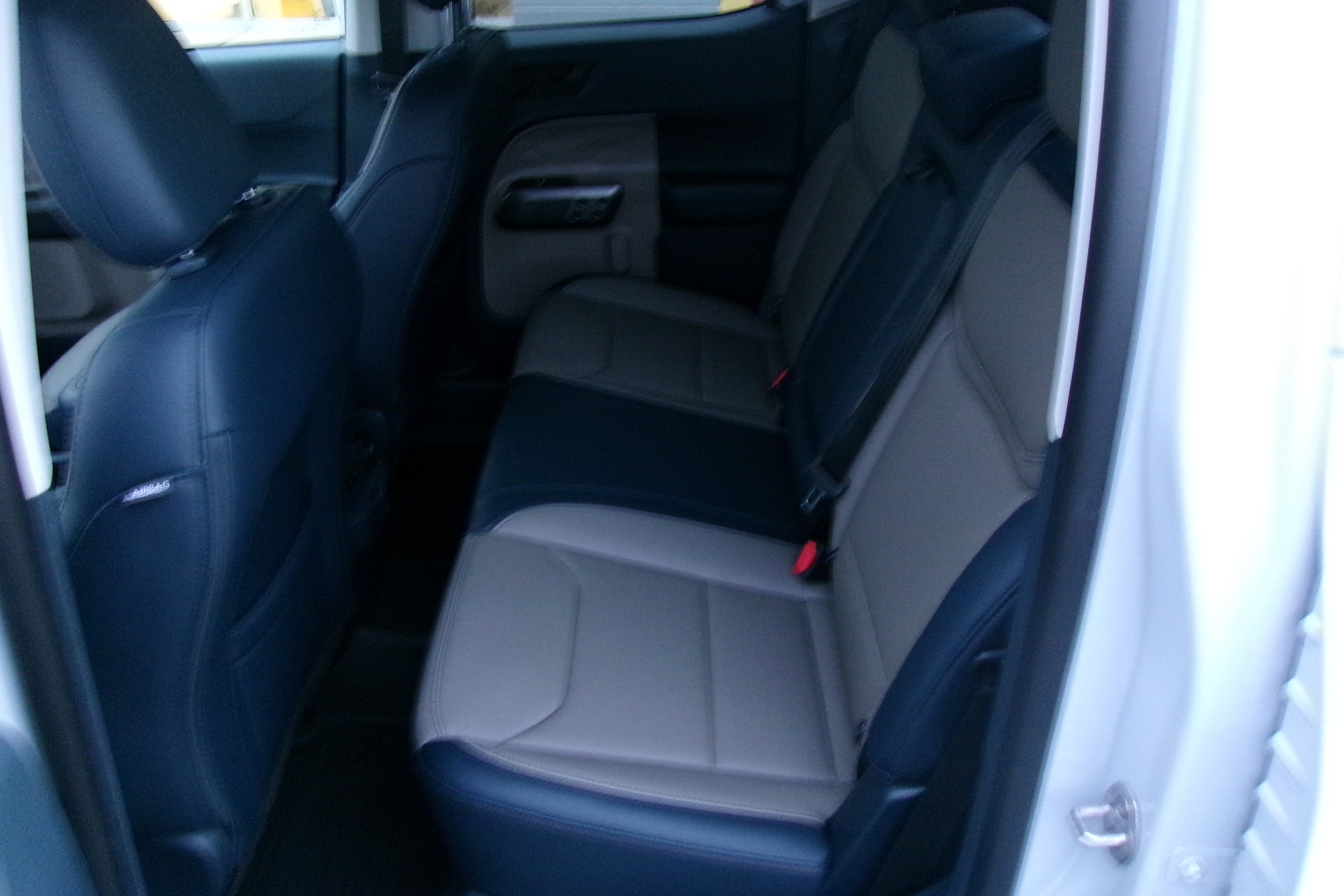 2026 Ford Maverick Lariat - Photo 6