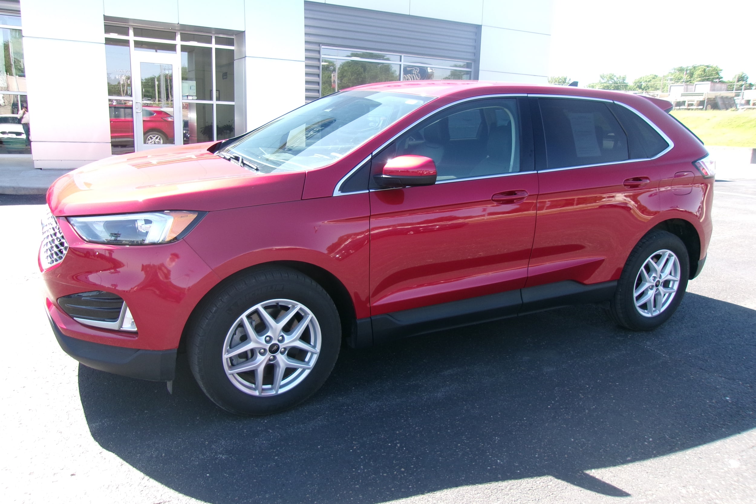 2023 Ford Edge SEL AWD's photo