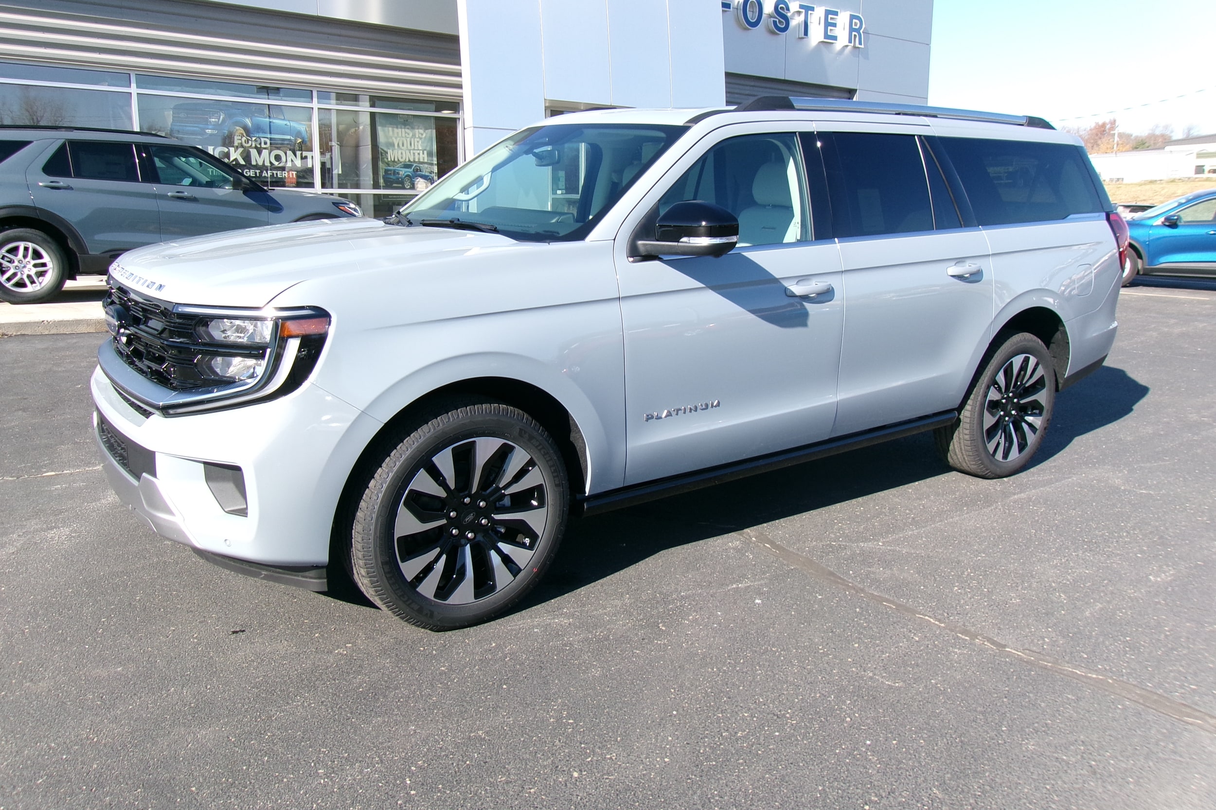 2025 Ford Expedition Platinum's photo