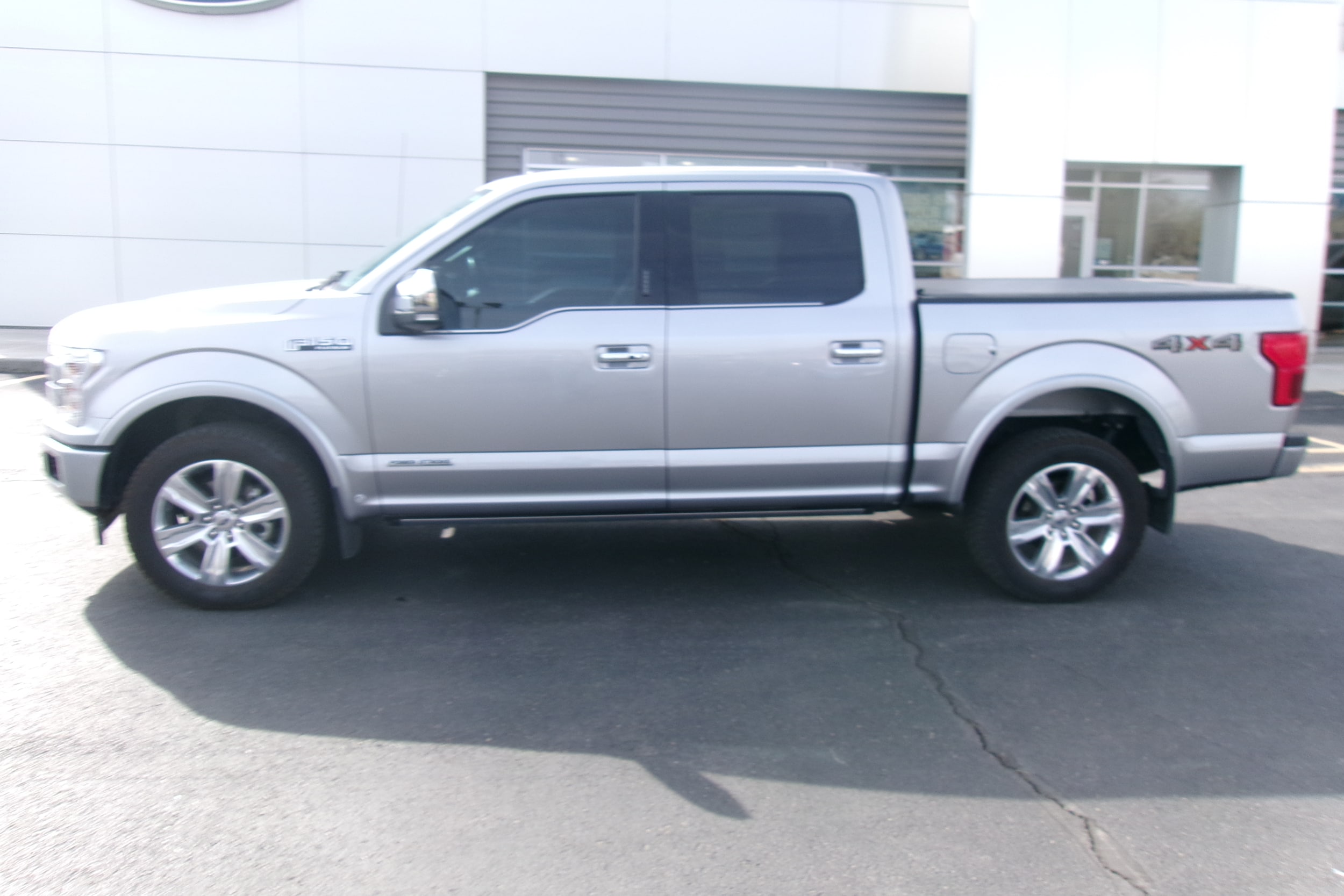 Used 2020 Ford F-150 Platinum with VIN 1FTFW1E17LFA71813 for sale in Kansas City