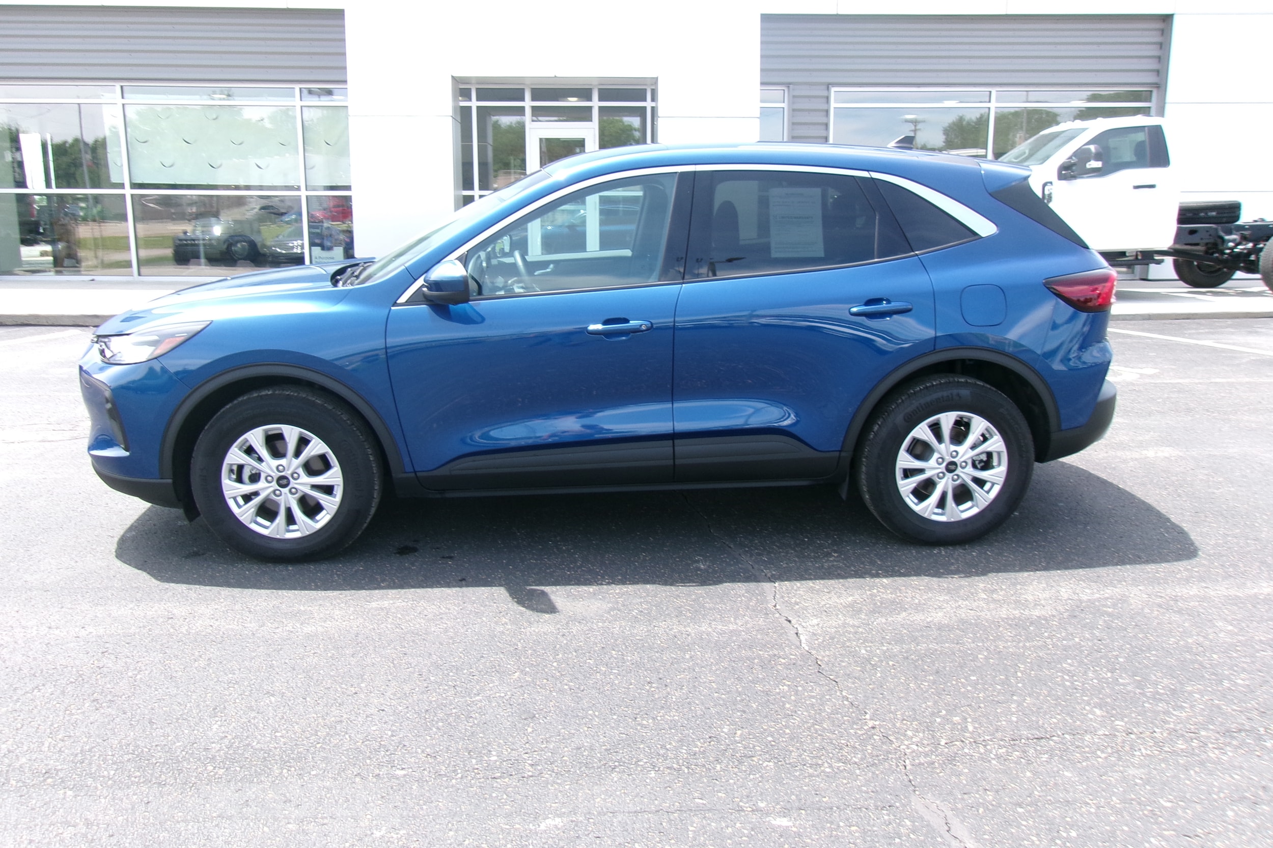 Used 2023 Ford Escape Active with VIN 1FMCU9GN4PUA88797 for sale in Kansas City
