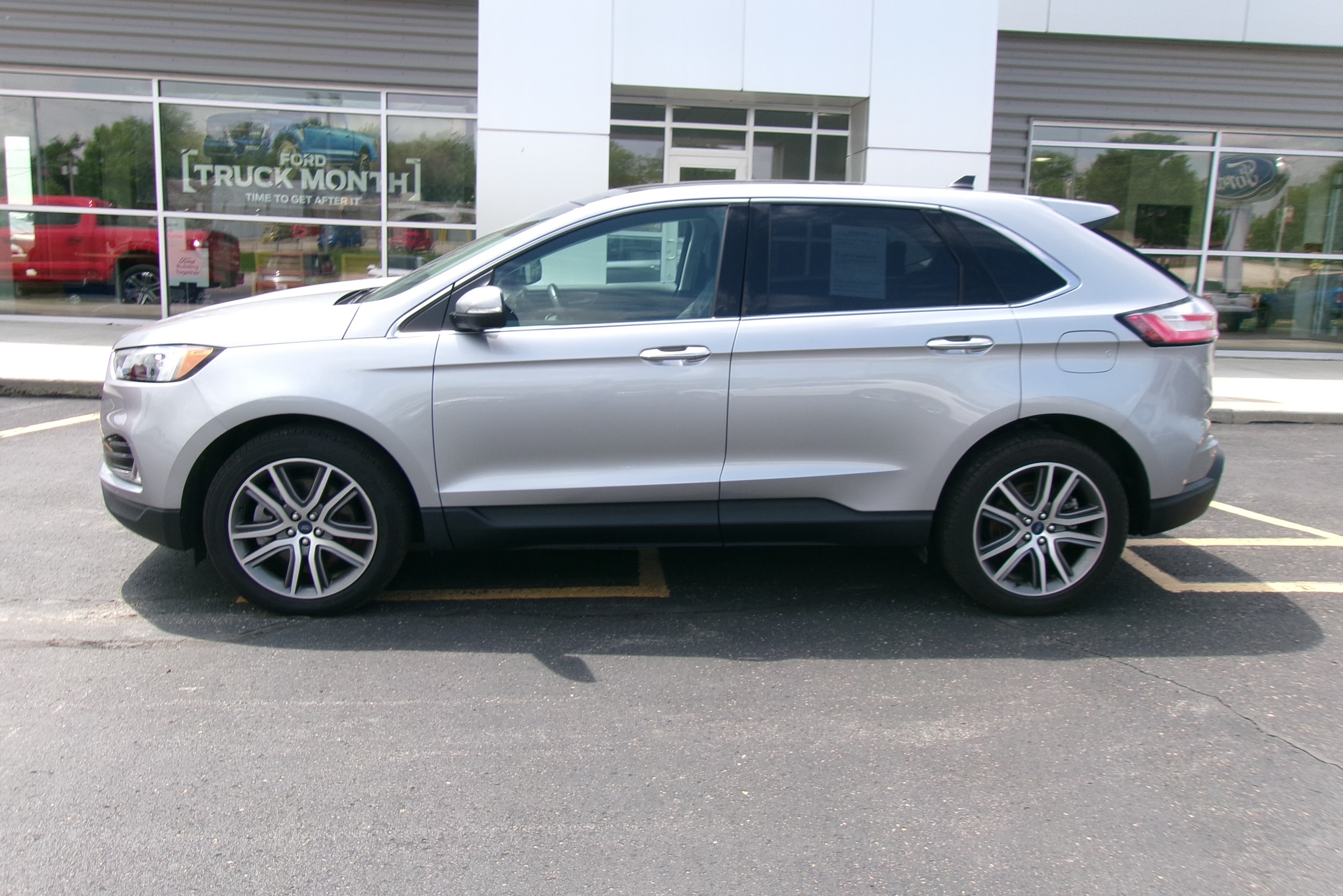 Used 2022 Ford Edge Titanium with VIN 2FMPK4K99NBA47668 for sale in Kansas City