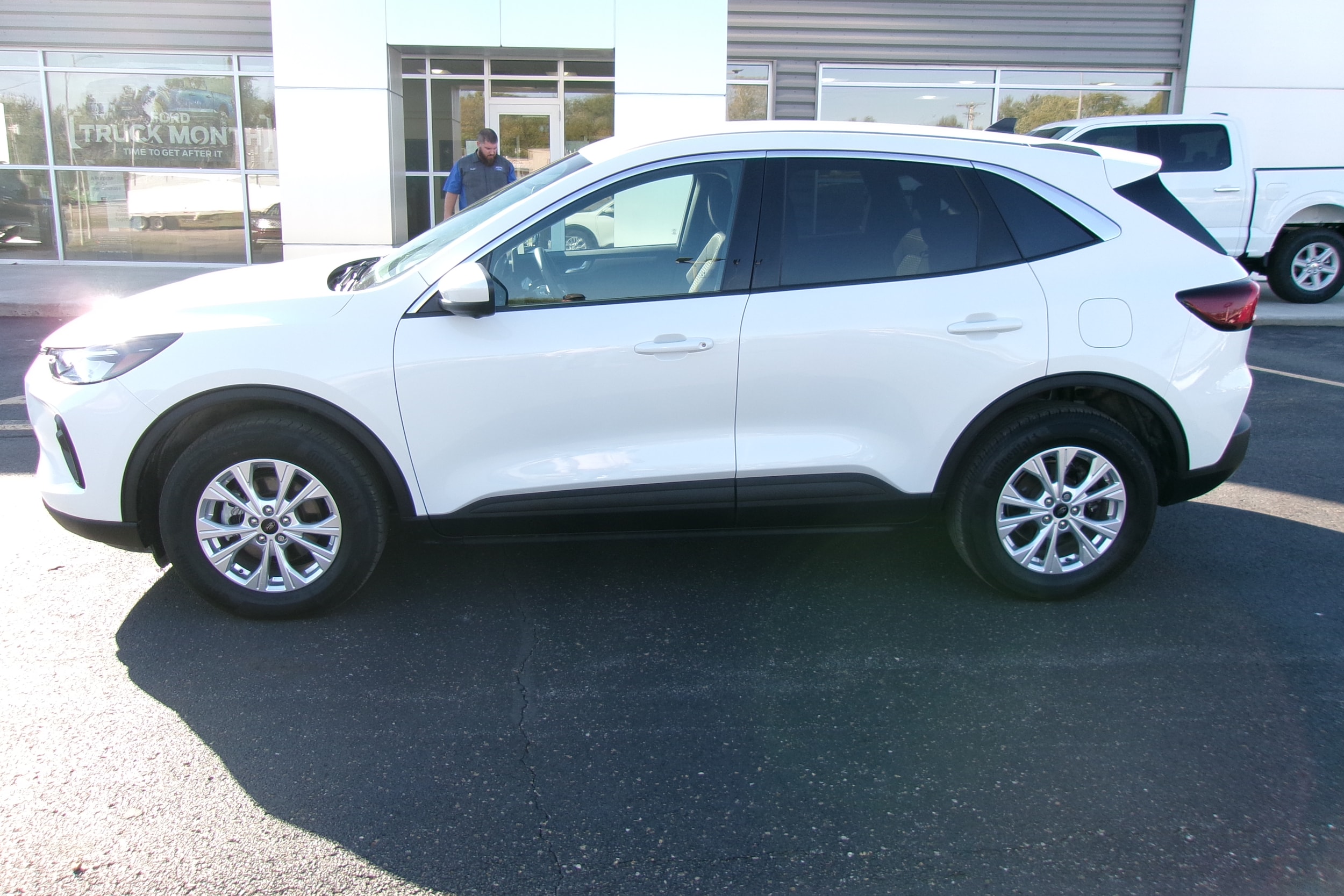 Used 2023 Ford Escape Active with VIN 1FMCU9GN9PUA51633 for sale in Kansas City