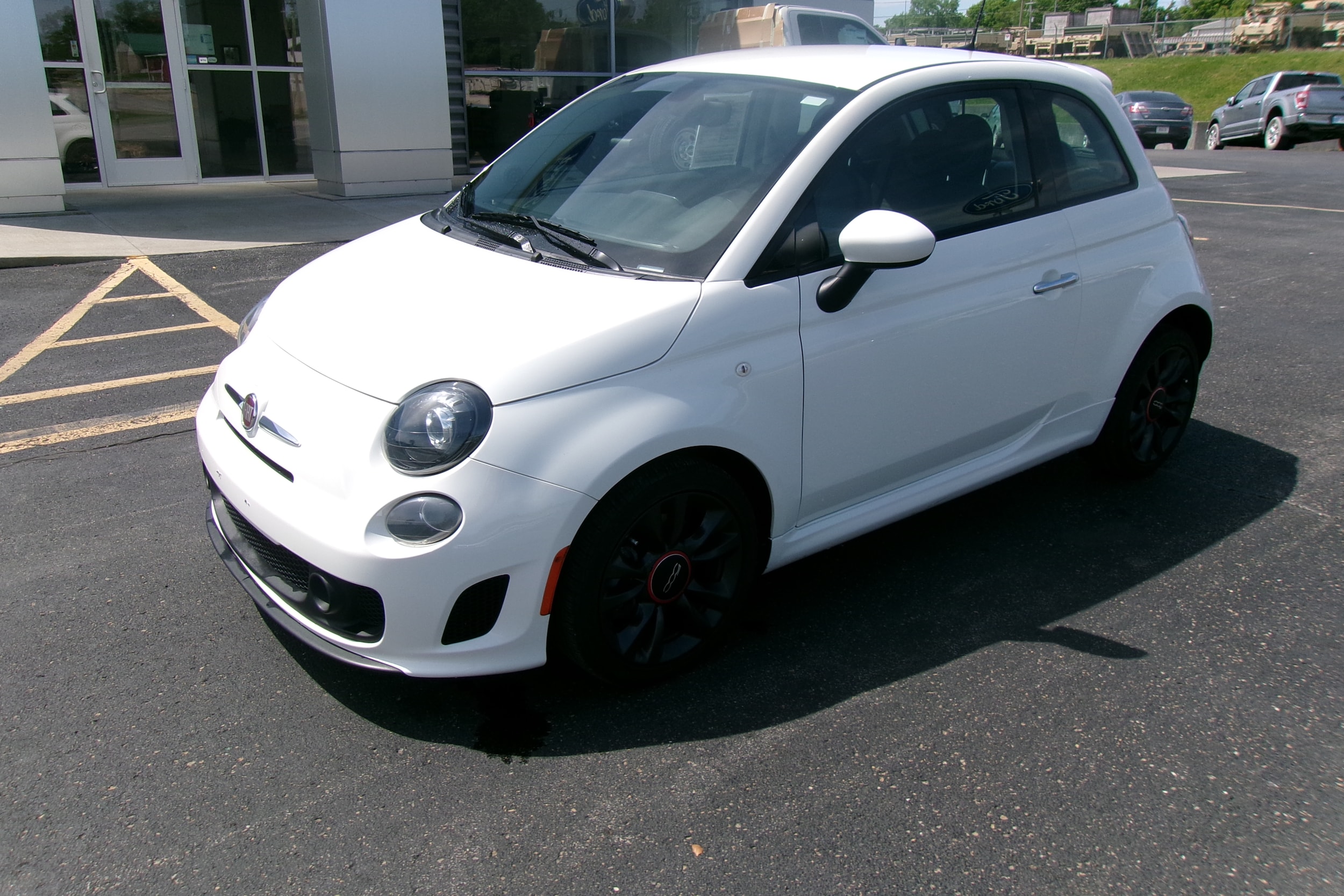 2019 FIAT 500 Pop's photo